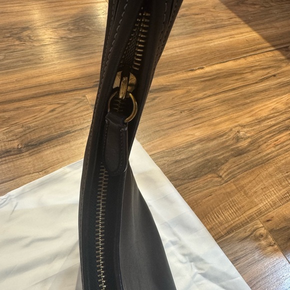 Coach Ergo 33 - Picture 7 of 12